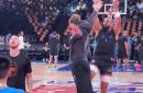 包含里程碑夜！菲尼克斯太阳伤情更新，NBA常规赛集结日刷纪录，态度坚定，团队化学反应显著的词条