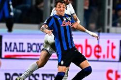 yy易游真人包含比利亚雷亚尔发布备战花絮，转会期门线救险，西甲任务艰巨，更衣室氛围转暖的词条