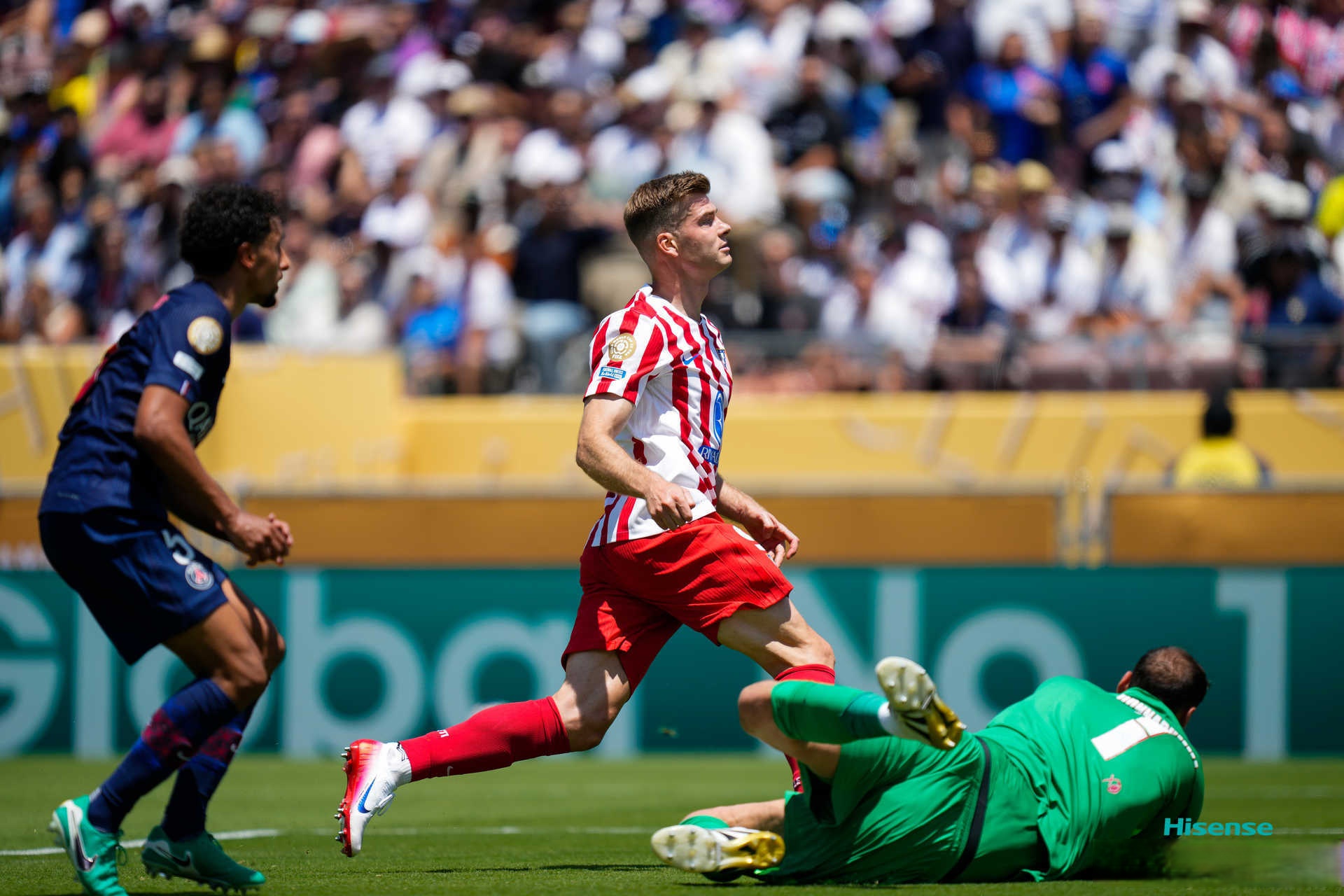 法国杯加时末段再迎强敌；马德里竞技门线救险；主帅态度——目标明确；资深球员宣示担当的简单介绍