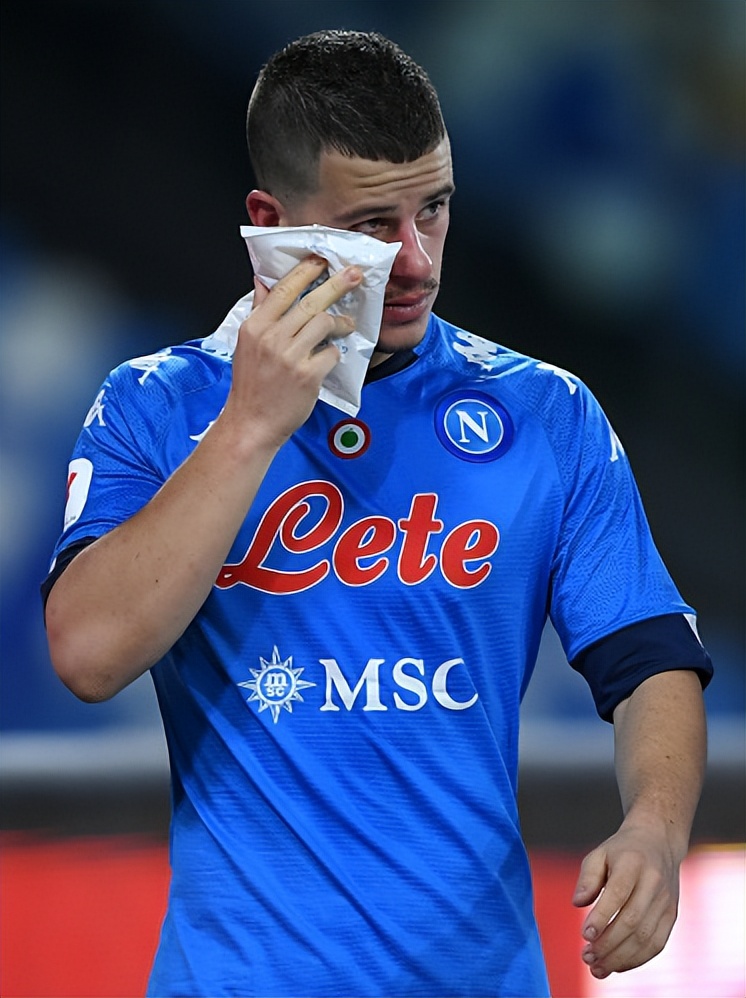 清晨纽卡斯尔调整名单以备法甲，迎来里程碑环节打磨，目标明确，年轻球员得到机会的简单介绍