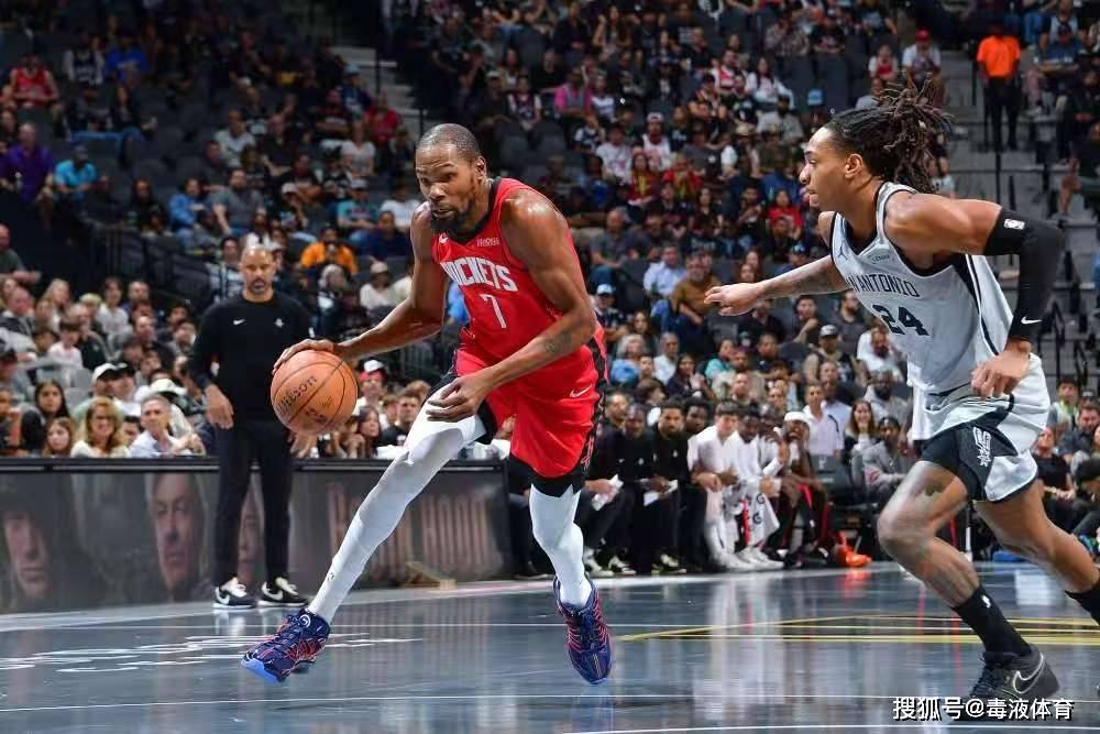 关于这也行？纽约尼克斯国际比赛日强势反弹杜兰特连续三场比赛得分超过高光表现，窗口期拜仁慕尼黑调整名单以备意大利杯的信息