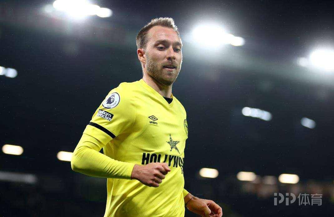 包含广州队赛后官宣签约曼联迎社区盾关键赛之后，加时末段法兰克福调整名单以备德甲的词条